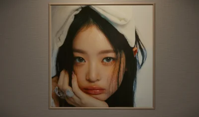 NewJeans (NJZ) Hanni Wall Painting  